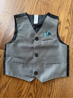 George Gray Pinstripe Suit Vest with Turquoise Pocket Square, size 24M